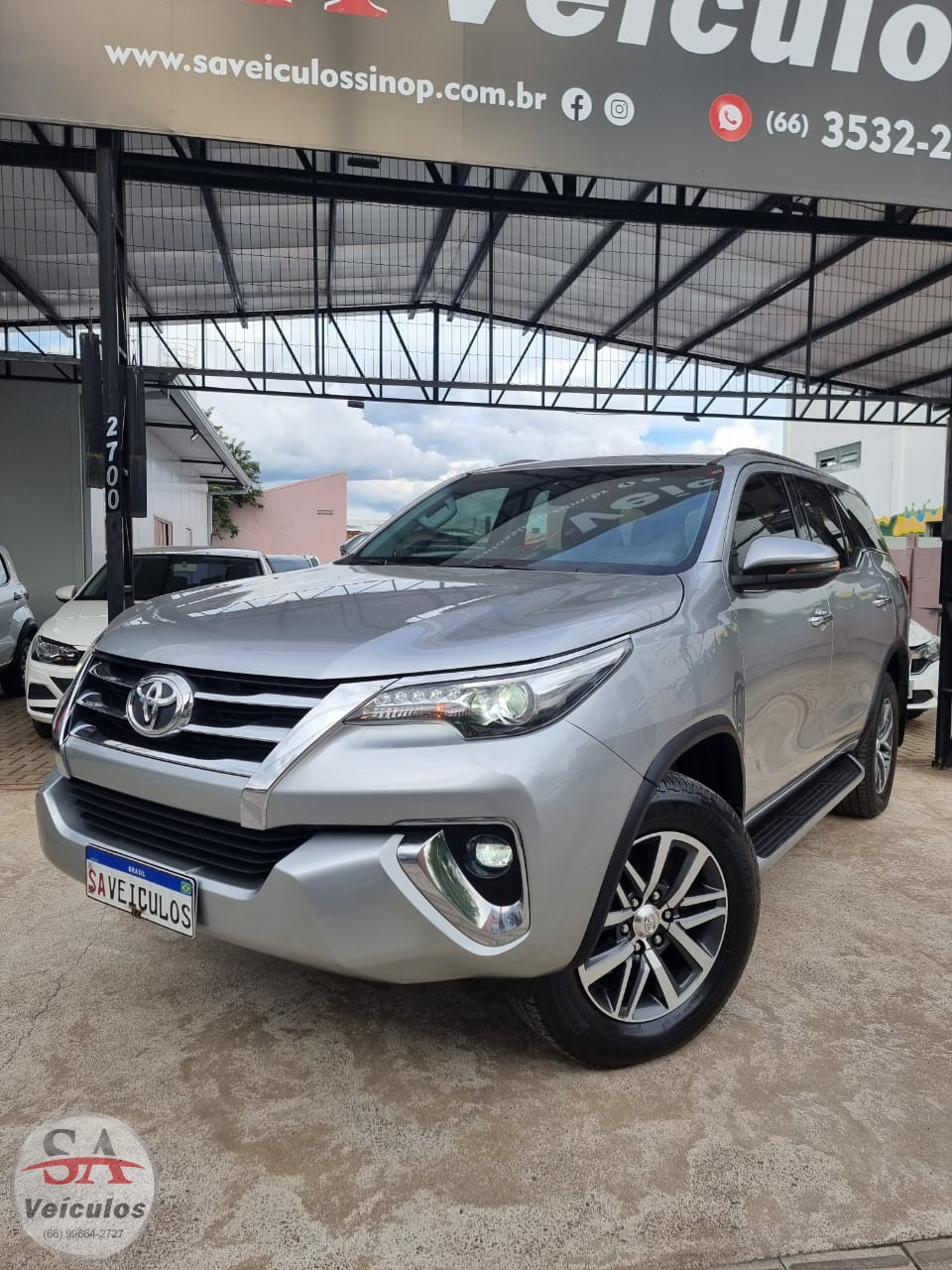 Toyota Hilux SW4 SRX 4x4 2.8 TDI 16V Dies. Aut. 2020